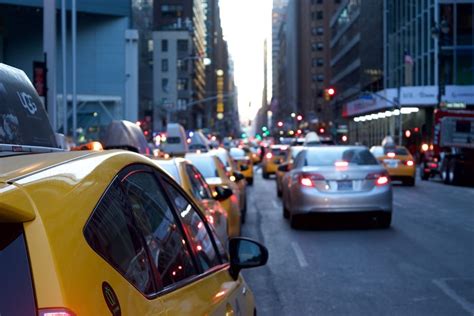 drawbacks of living in the city|How Living in a City Can Mess with Your Mental Health.